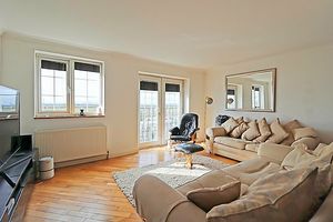 Living Room- click for photo gallery